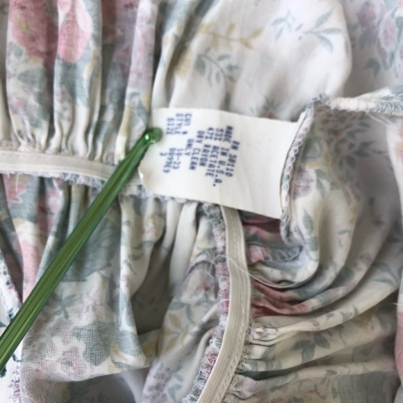 Vintage XS USA Tiered Circle Skirt Floral Buttoned - Picture 5 of 13